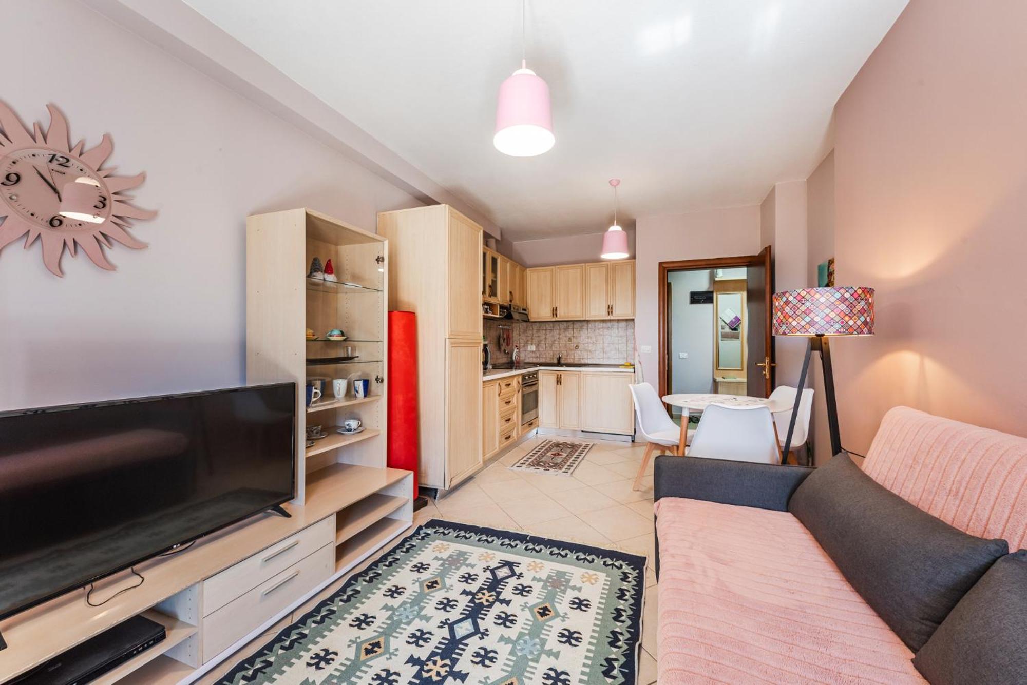Sisi'S Apartments-Tirana City Center Bagian luar foto
