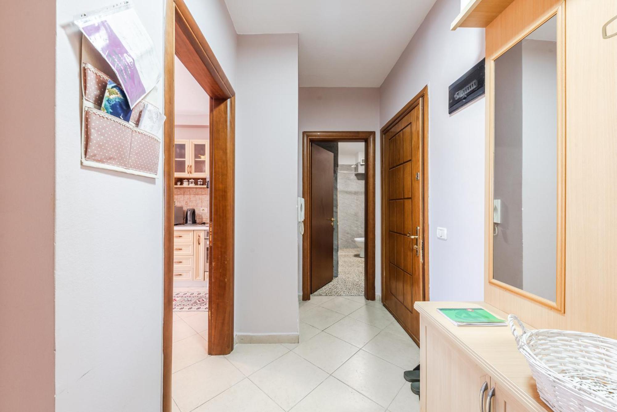 Sisi'S Apartments-Tirana City Center Bagian luar foto